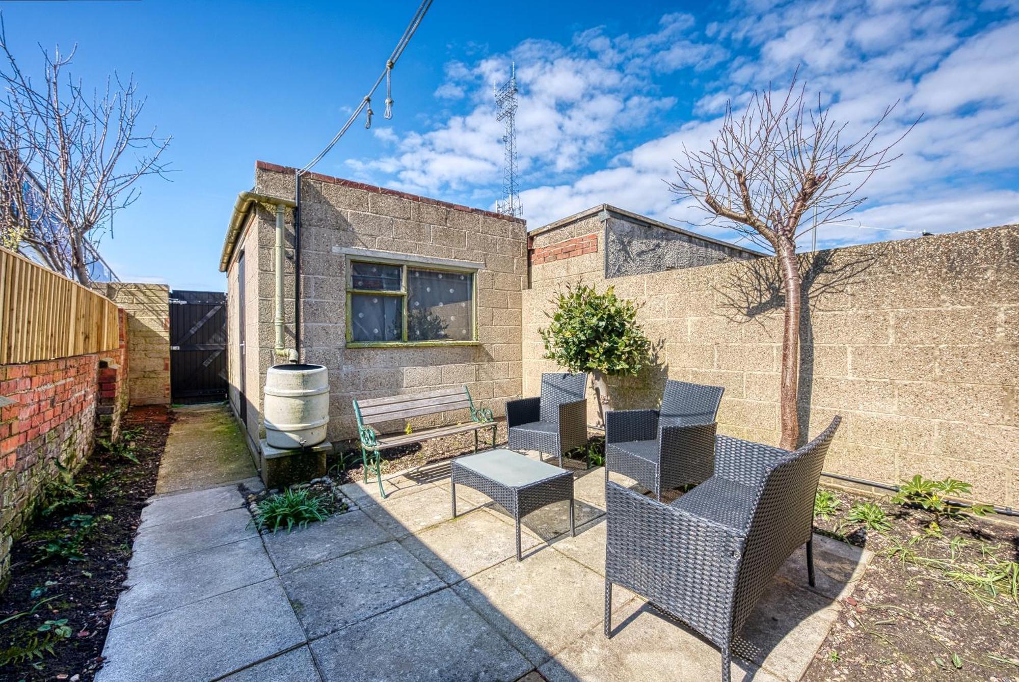 2 Bedrooms Modern, Stunning & Stylish Contractor House, Prime Portsmouth Location With Free Parking Permit, Summer Special Offer!! - By Blue Puffin Stays Buitenkant foto