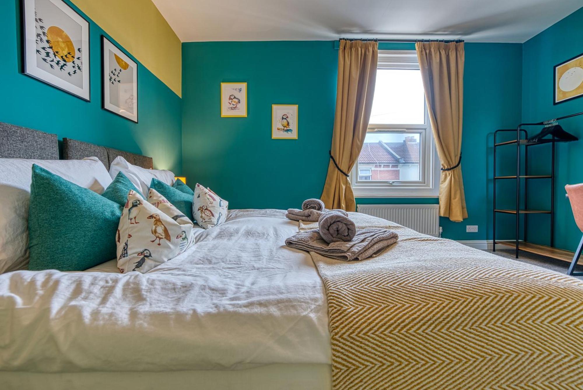 2 Bedrooms Modern, Stunning & Stylish Contractor House, Prime Portsmouth Location With Free Parking Permit, Summer Special Offer!! - By Blue Puffin Stays Buitenkant foto
