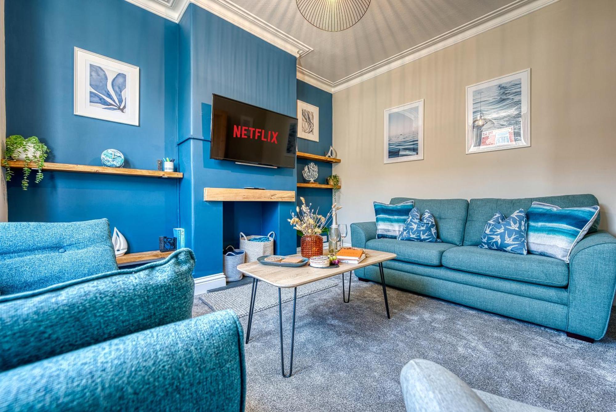 2 Bedrooms Modern, Stunning & Stylish Contractor House, Prime Portsmouth Location With Free Parking Permit, Summer Special Offer!! - By Blue Puffin Stays Buitenkant foto